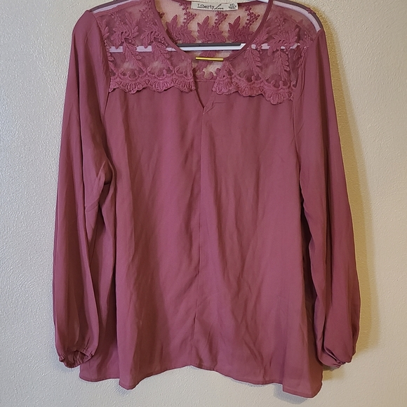 Liberty Love Mauve pink Keyhole lace blouse - Picture 2 of 11